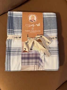 Dolly Blue Plaid Fabric Tablecloth - Classic Blue & White Dining Linen